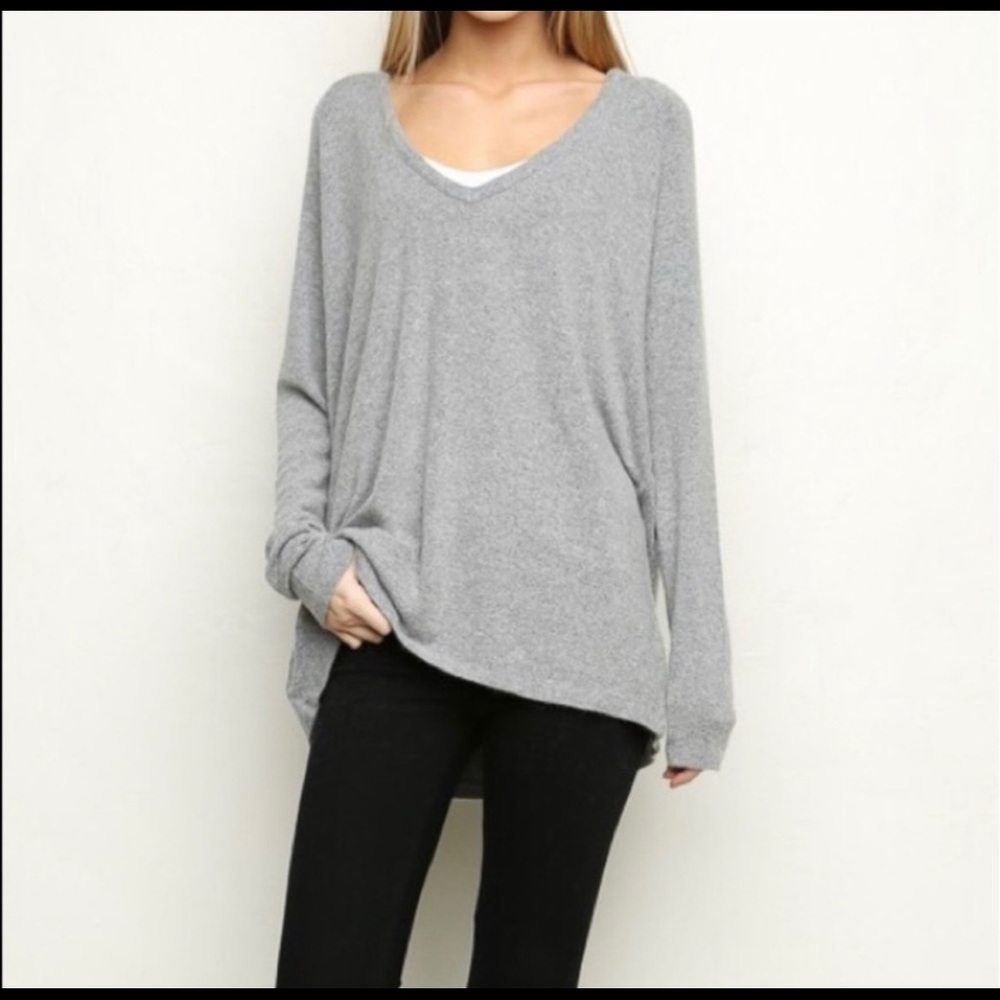 Brandy Melville Bobbie V-neck Sweater